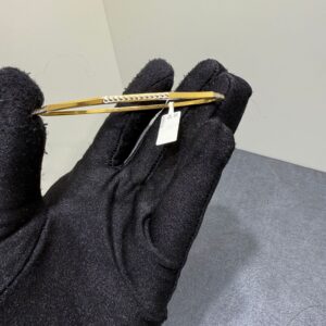 Begagnad Armring 21K – Unik Design