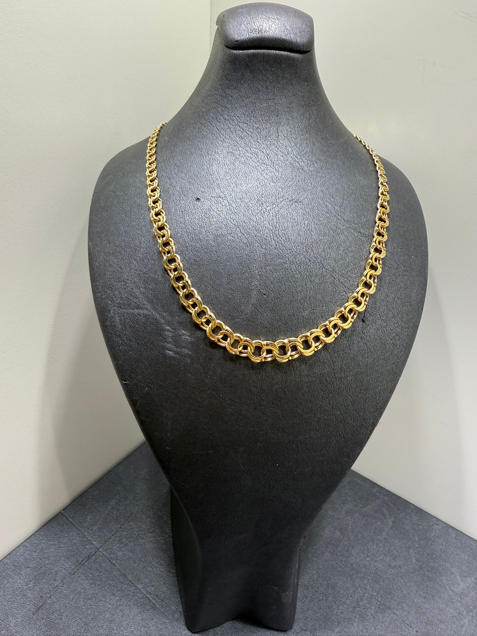 Begagnad Bismarck Halsband 18k