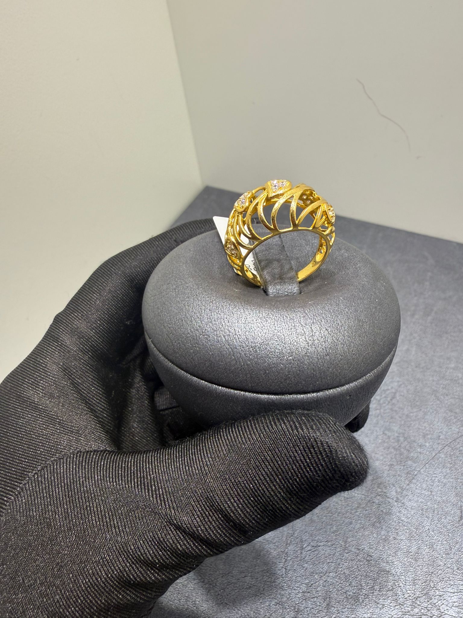 Begagnad ring i 21K guld - Bild 3