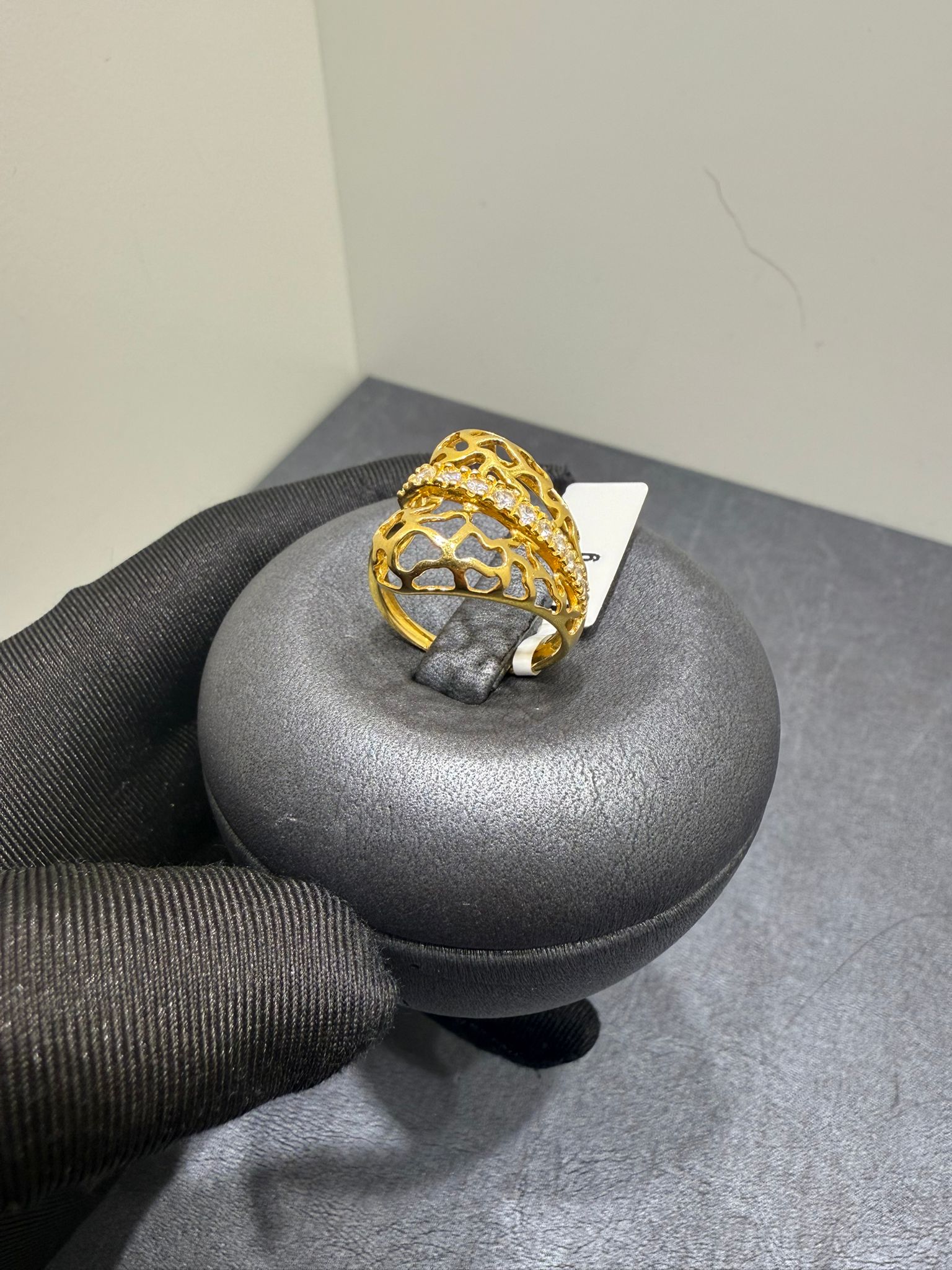 Begagnad ring i 21K guld - Bild 4