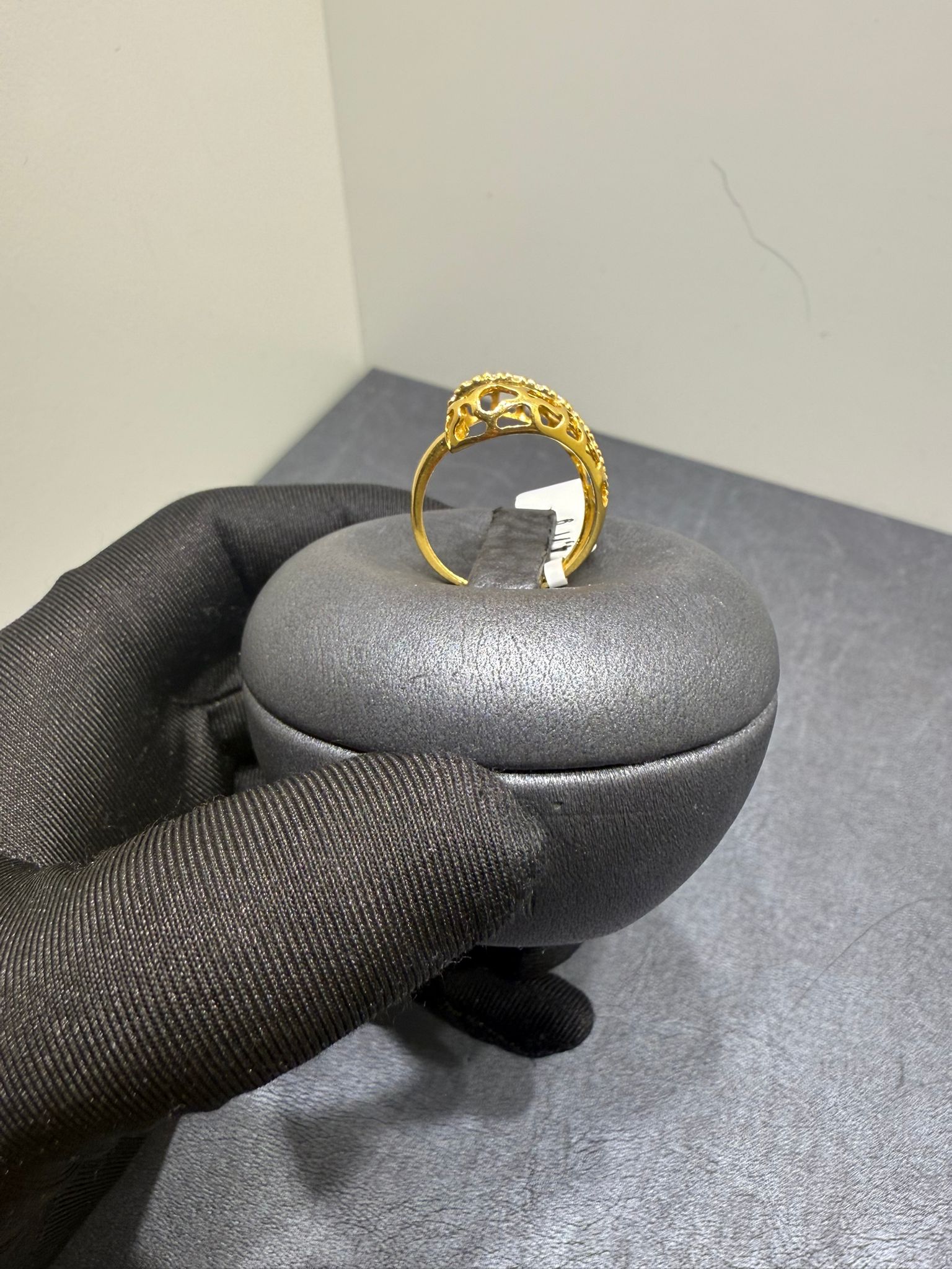 Begagnad ring i 21K guld - Bild 3