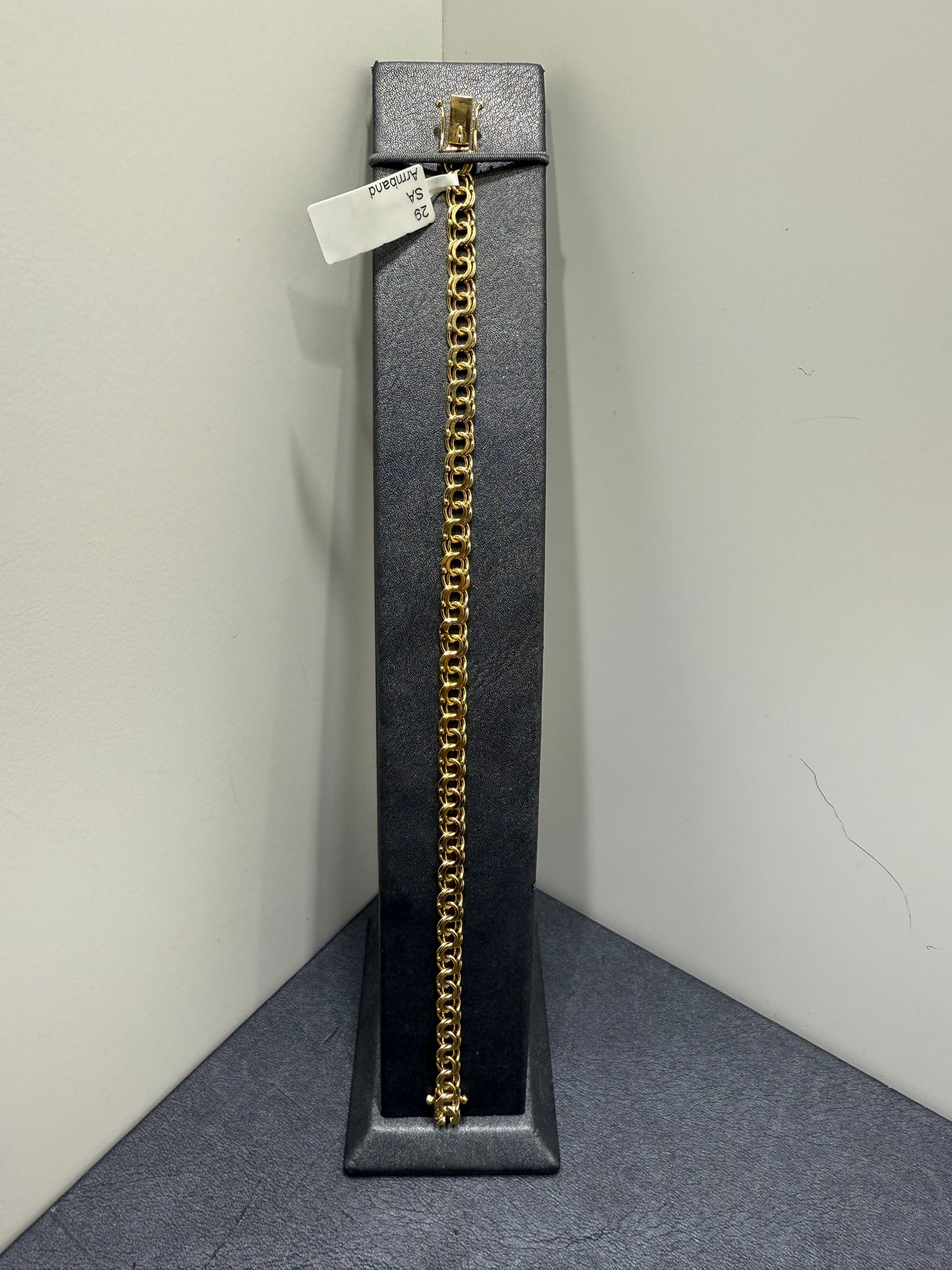 Begagnad Bismarck Armband 18K