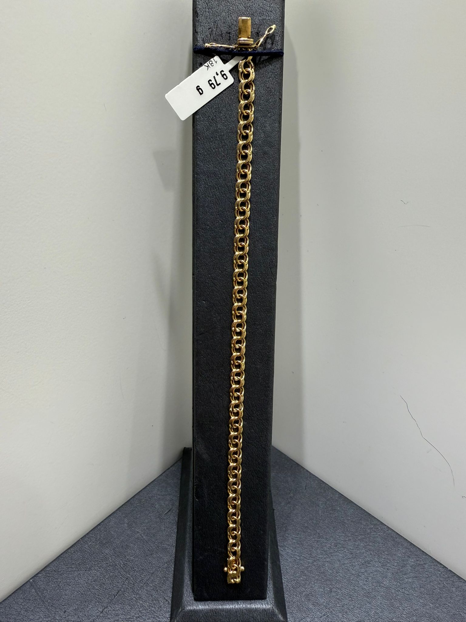 Begagnad Bismarck Armband 18K