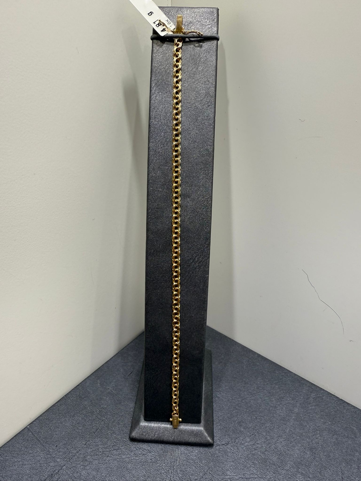 Begagnad Bismarck Armband 18K