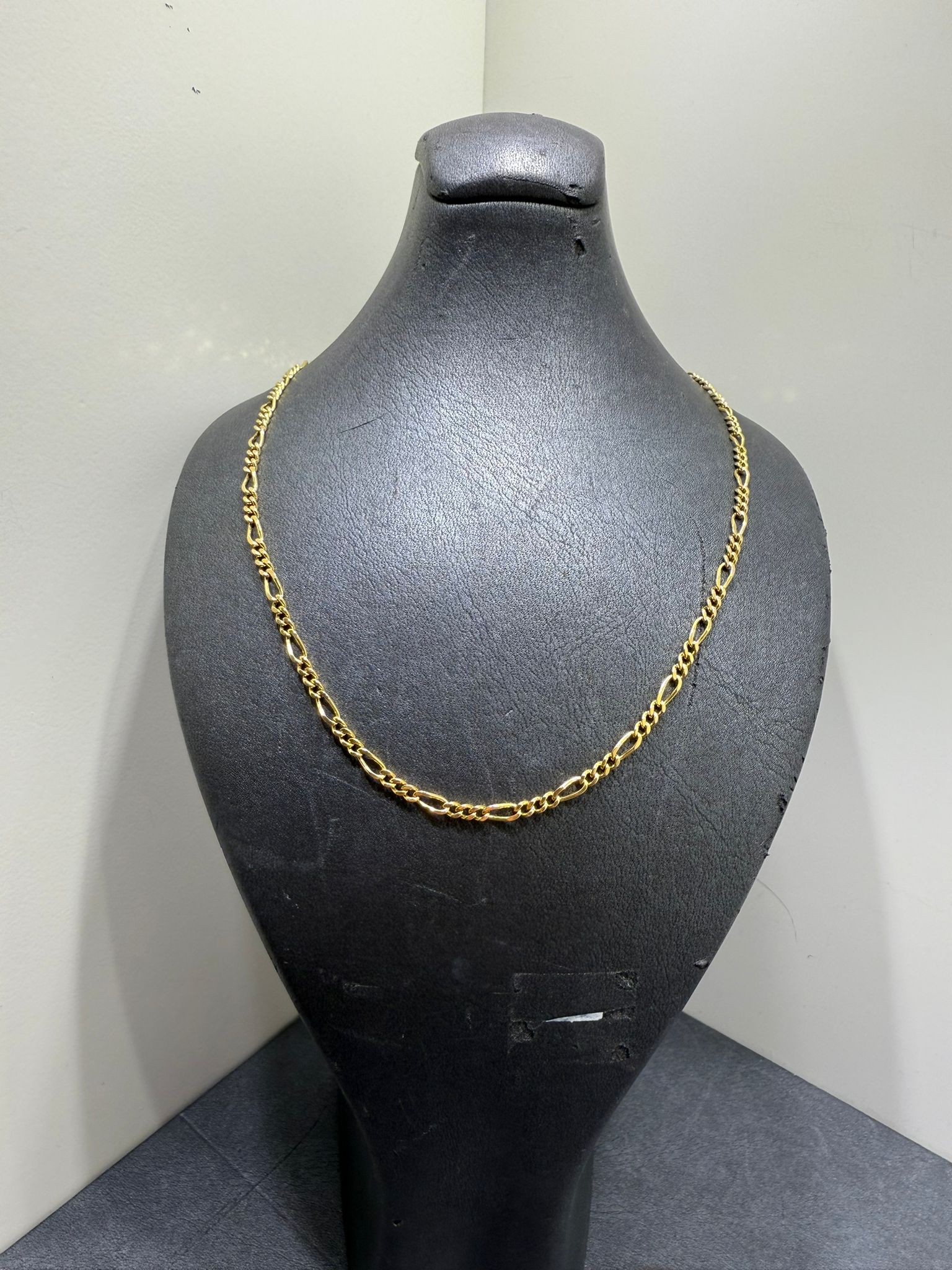 Begagnad Halsband - Unikt motiv 18K