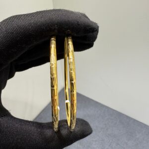 Begagnad Armring i 21K – Mycket Fin Design