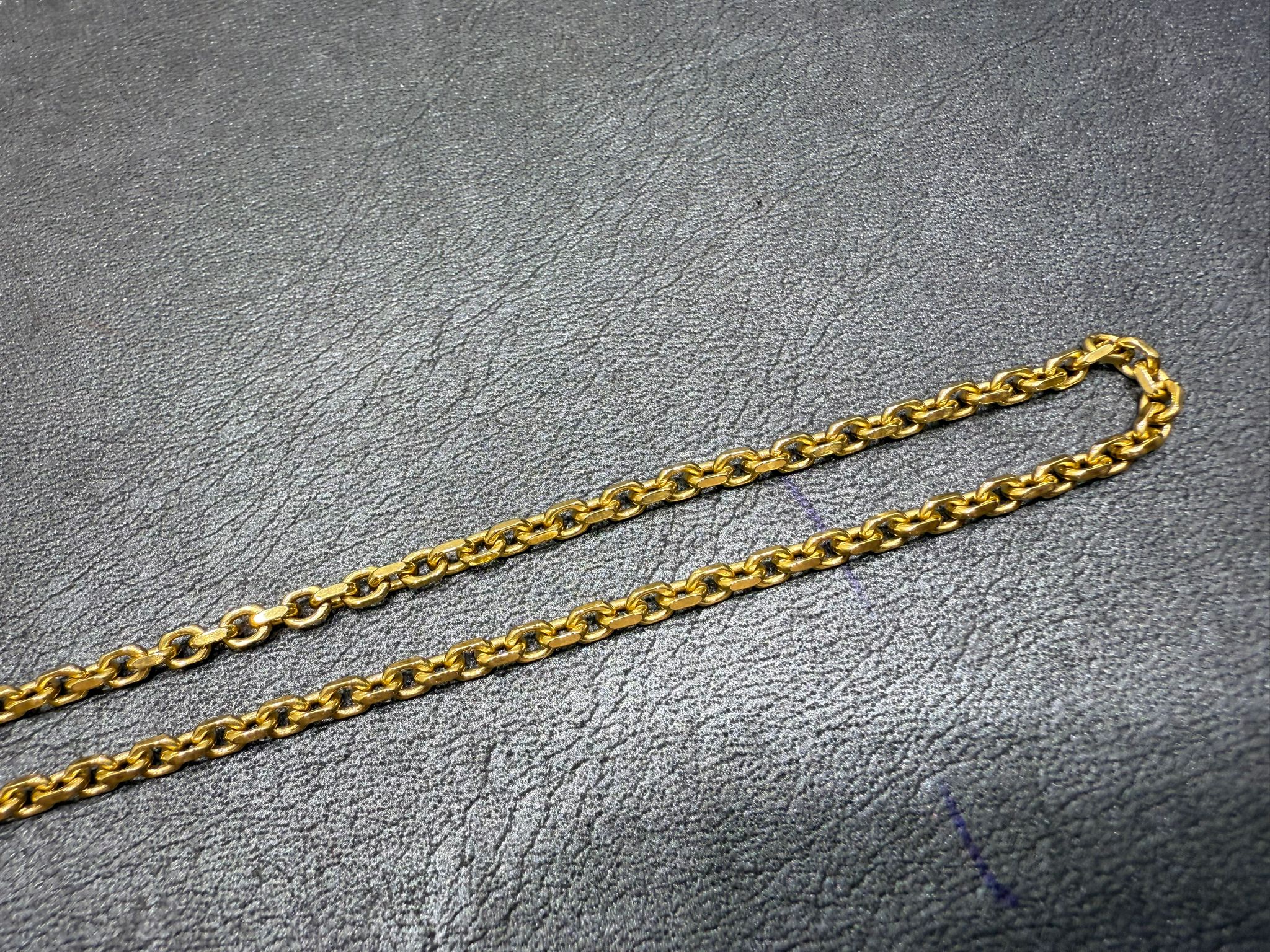 Begagnad Halsband - Unikt motiv 18K - 13,83g - Bild 3