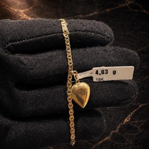 Begagnad  Armband i 18K - 4,83g