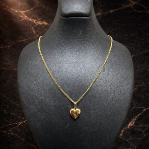 Begagnad Halsband med hänge hjärta 18k - 2,40g