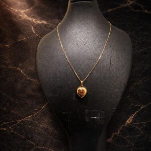 Begagnad Halsband –  med hjärta 18k - 2,61g