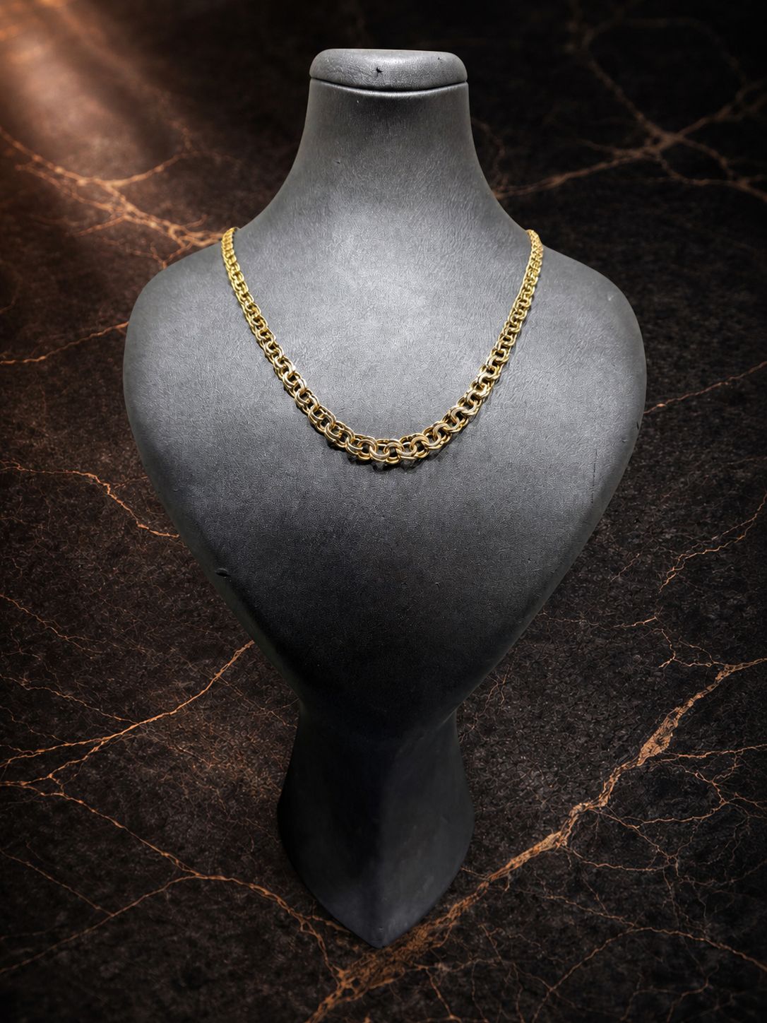 Begagnad Bismarck Halsband 18k - 14,86g