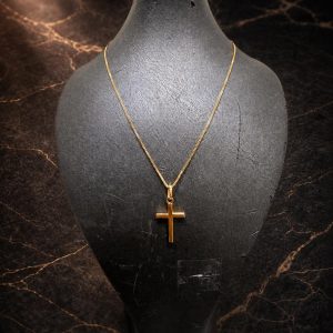 Begagnad Halsband med kors hänge 18K - 3,86g
