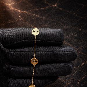 Begagnad  Armband i 18K - 1,58g