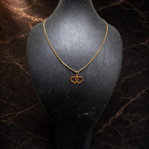 Begagnad Halsband –  med hjärta 18k - 4,51g