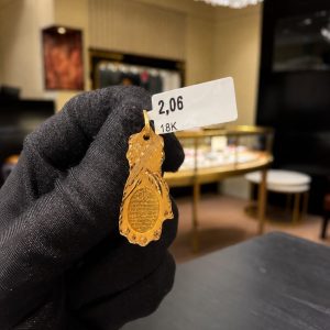 Begagnad Hänge 18K - 2,06g