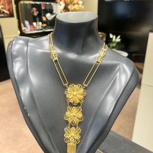 Begagnad Halsband 18K - 32,49g