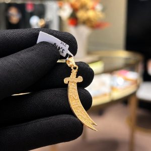 Begagnad Hänge 21K - 3,41g